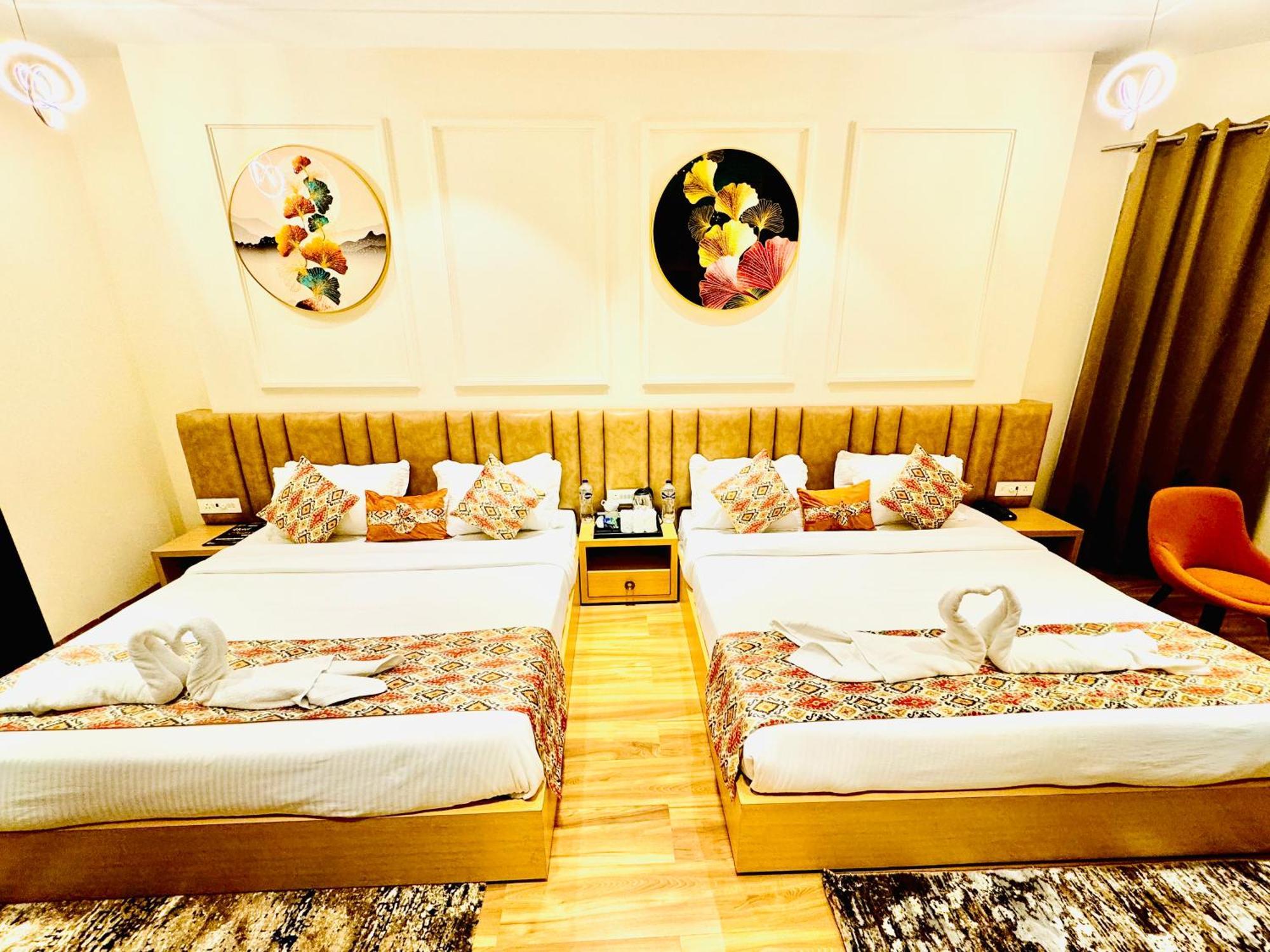Hotel Heaven View - 50M From Golden Temple Amritsar Exterior photo